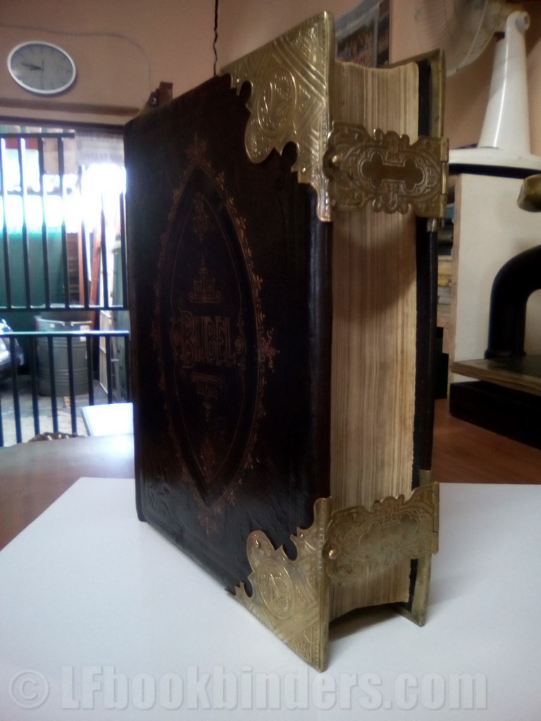 Bible Restouration